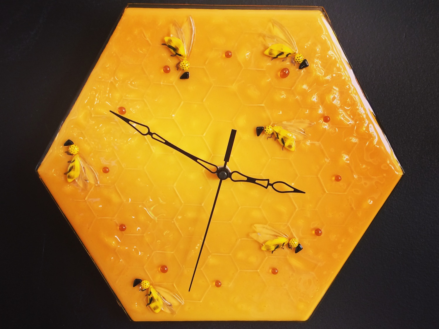Настенные часы "Пчелы и мед"
